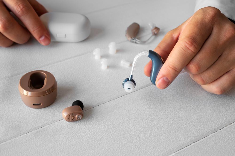 Hoe prikkelgevoeligheid en gehoorverlies je dagelijks leven beïnvloeden en wat je eraan kunt doen